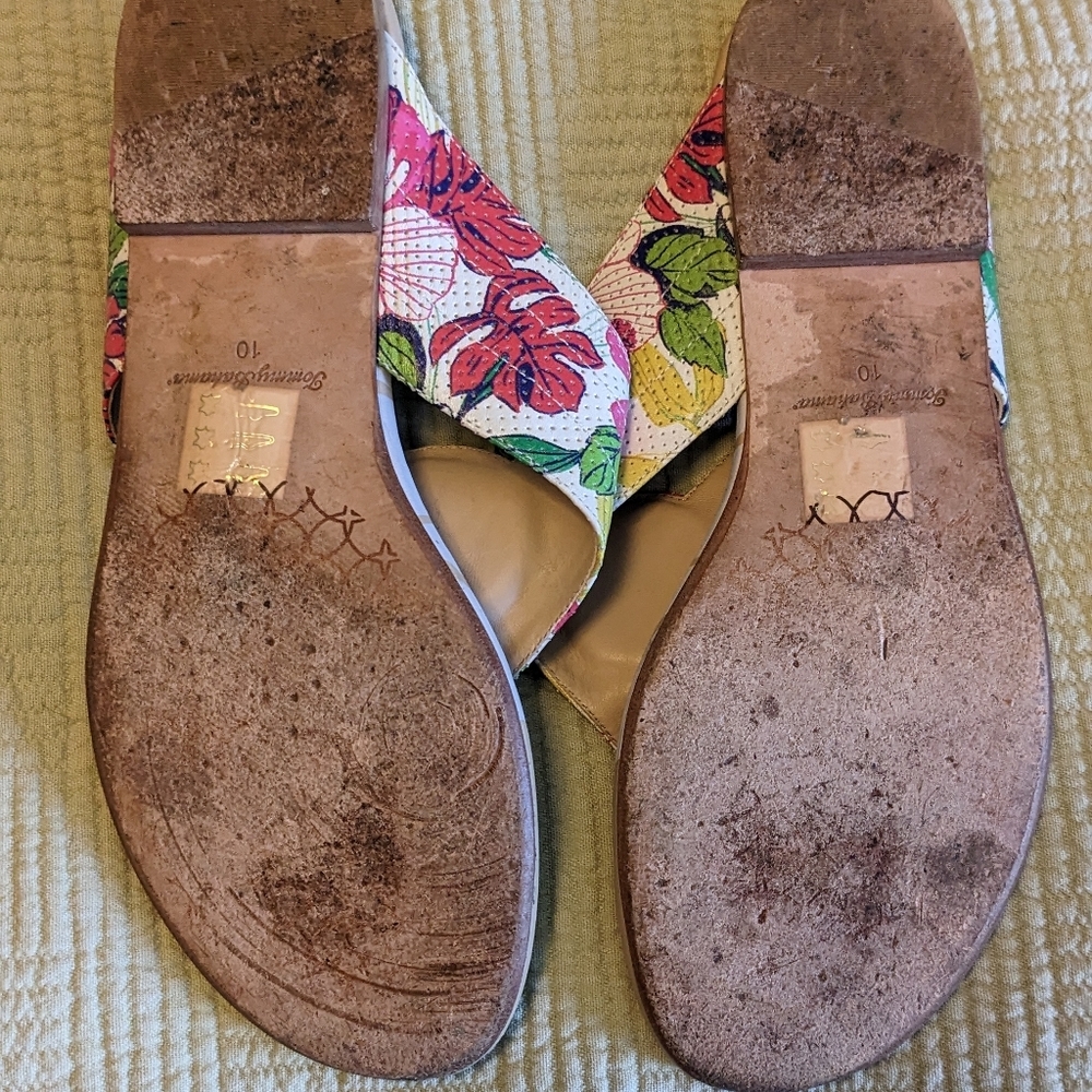 Tommy Bahama Sandals - NEW - Size 10 - Picture 4 of 7